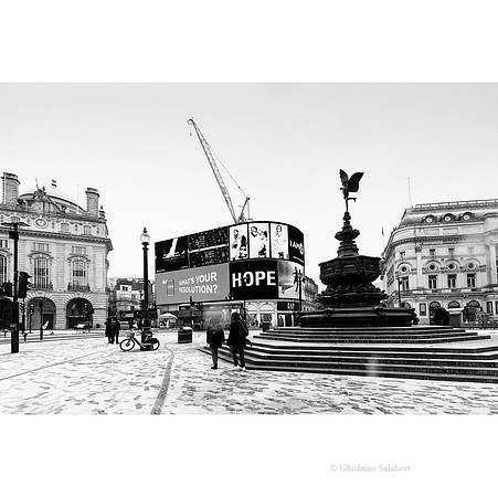 What's your resolution? Hope Picadilly Circus, Londres