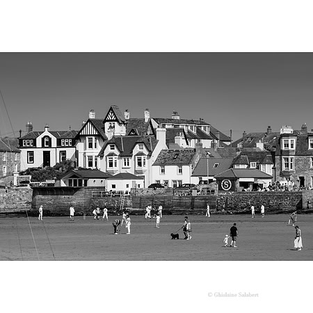 Les joueurs de cricket sur la plage à Elie,  Ecosse