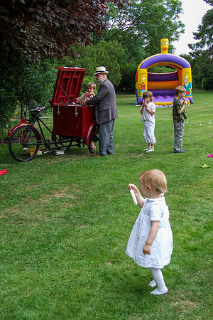 fun & ice cream in the parkDSCF9256
